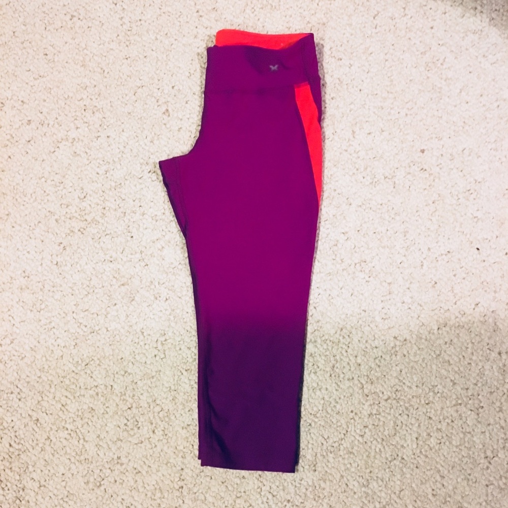 Calf length workout leggings